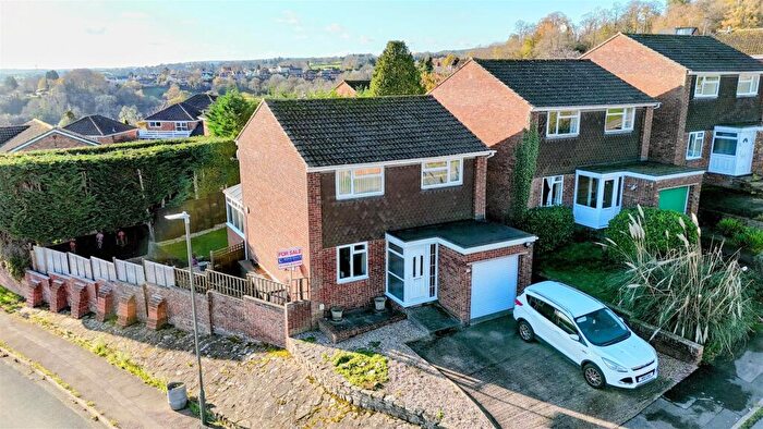 3 Bedroom Detached House For Sale In Primrose Way, Lydney, GL15