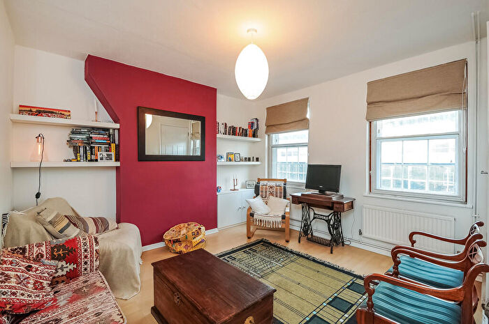1 Bedroom Maisonette To Rent In Branston House, N7