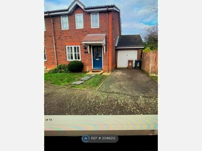 3 Bedroom End Of Terrace House To Rent In Tamar Close, Stevenage, SG1