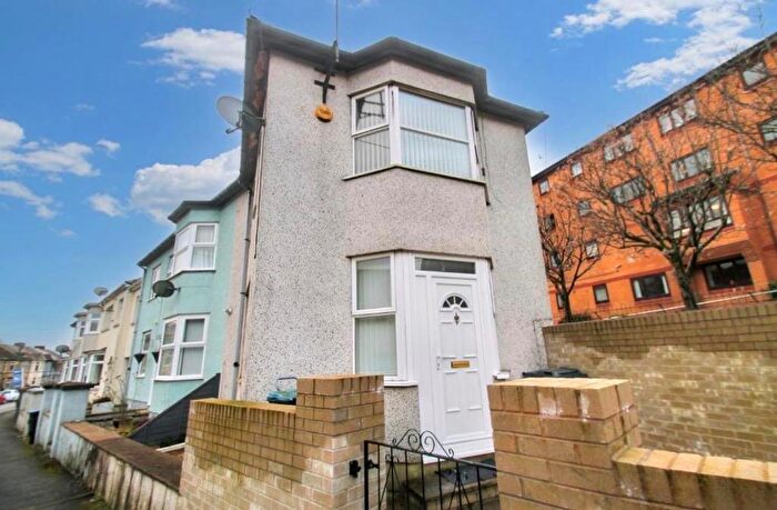 1 Bedroom End Of Terrace House For Sale In Holland Street, Ebbw Vale, Blaenau Gwent, NP23