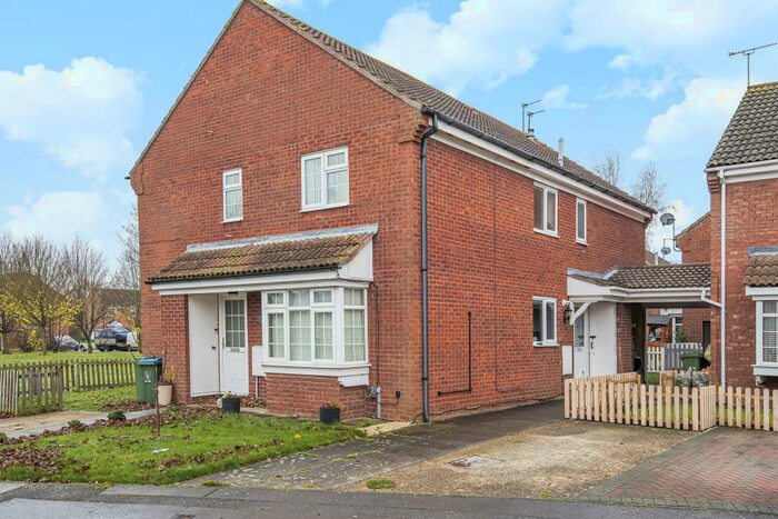 2 Bedroom Terraced House To Rent In Webster Road, Aylesbury, HP21