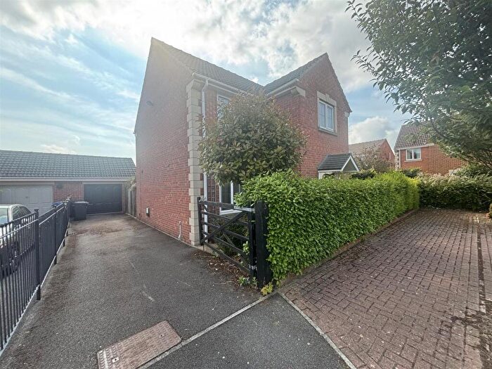 4 Bedroom Detached House To Rent In Sunningdale Drive, Edlington, Doncaster, DN12