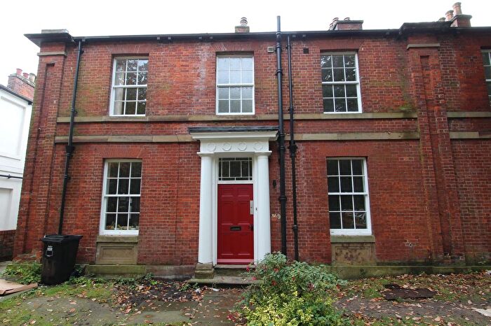 4 Bedroom Semi-Detached House To Rent In Glossop Road, Sheffield, S10