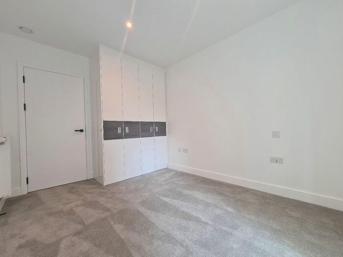 1 Bedroom Flat To Rent In Quill House, Pegler Square, London, SE3