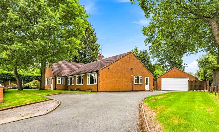 4 Bedroom Detached Bungalow For Sale In Oakwood Drive, Ravenshead, NG15