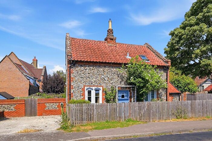 3 Bedroom Cottage For Sale In Cheveley, Newmarket, Cambridgeshire, CB8