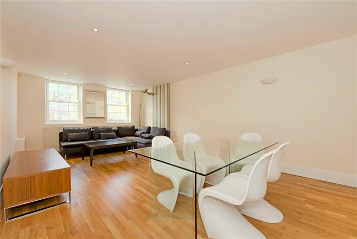 2 Bedroom Flat To Rent In Kings Terrace, Camden, NW1