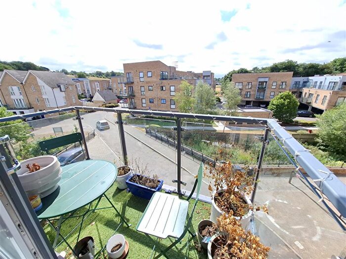 2 Bedroom Apartment To Rent In The Embankment, Nash Mills Wharf, Hemel Hempstead, HP3