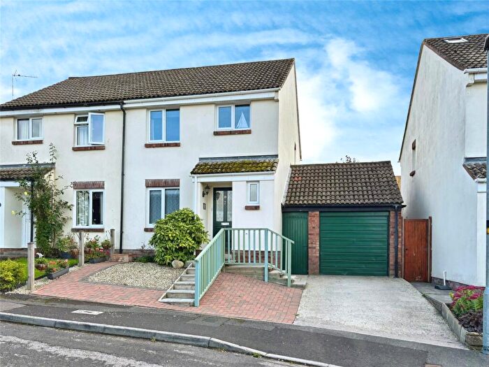 3 Bedroom Semi-Detached House For Sale In Rosenheim Rise, Bratton, BA13