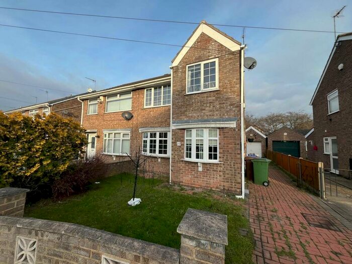 3 Bedroom Semi-Detached House To Rent In Normanton Rise, Hull, East Riding Of Yorkshire, Uk, HU4