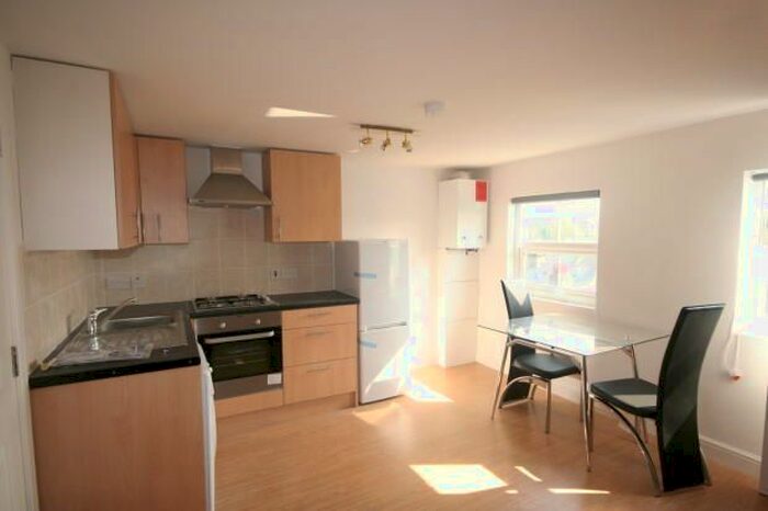 1 Bedroom Flat To Rent In Tulse Hill, London, SW2
