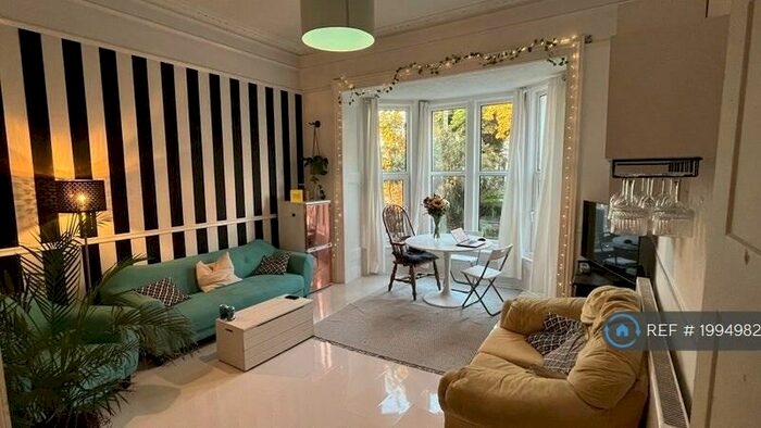 2 Bedroom Flat To Rent In Southsea, Portsmouth, PO5