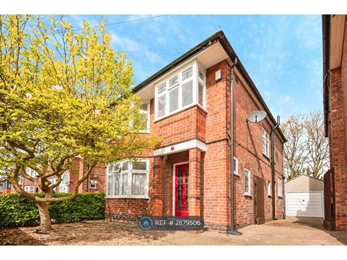 3 Bedroom Detached House To Rent In Valmont Road, Nottingham, NG5