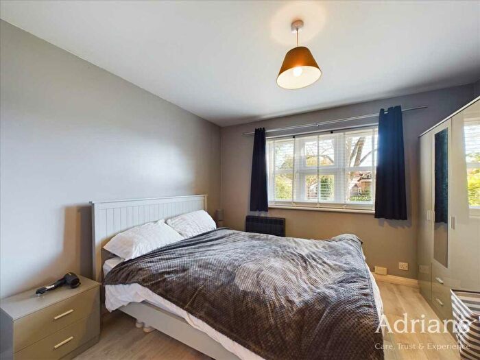 1 Bedroom Flat For Sale In Fulcher Avenue, Chelmer Village, Chelmsford, CM2