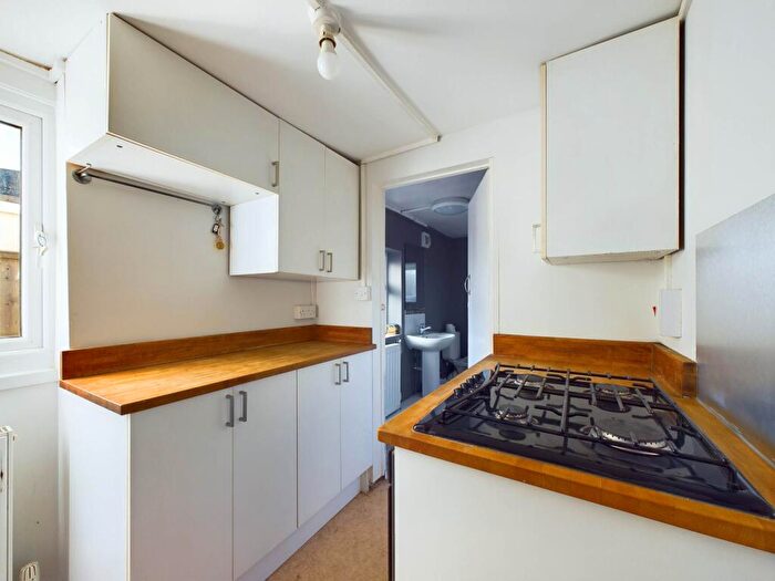 2 Bedroom Semi-Detached House For Sale In Pump Lane North, Marlow, SL7