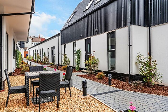 1 Bedroom Flat To Rent In Vincent Walk, Dorking, RH4