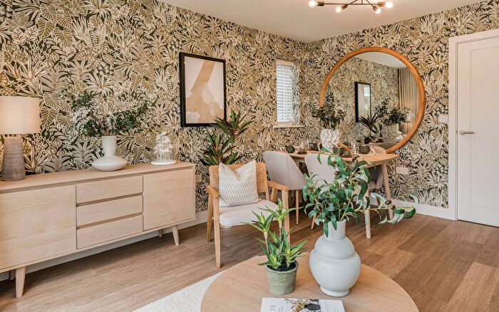 4 Bedroom Semi Detached House For Sale In Harrow Lane, St Leonards-On-Sea, TN37