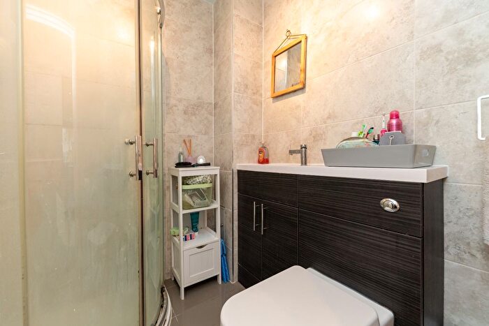 2 Bedroom Detached House For Sale In Cloverfield, Welwyn Garden City, Hertfordshire, AL7