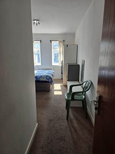 1 Bedroom Semi-Detached House To Rent In Chaplin Rd, Wembley, HA0