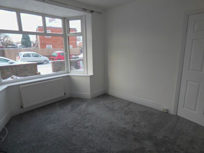 2 Bedroom Flat To Rent In Borrowdale Avenue, Walkergate, Newcastle Upon Tyne, NE6