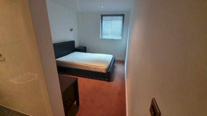 2 Bedroom Apartment To Rent In Isaac Way, Manchester, M4