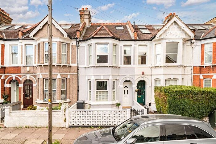 4 Bedroom Terraced House For Sale In Eswyn Road, Tooting, SW17