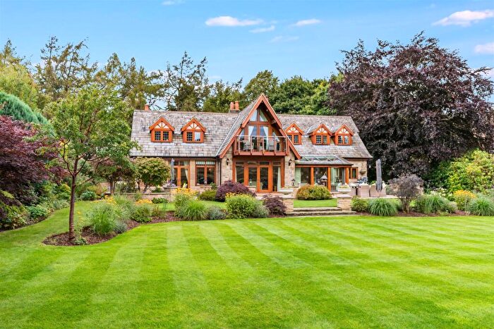 5 Bedroom Detached House For Sale In Panorama Drive, Ilkley, LS29