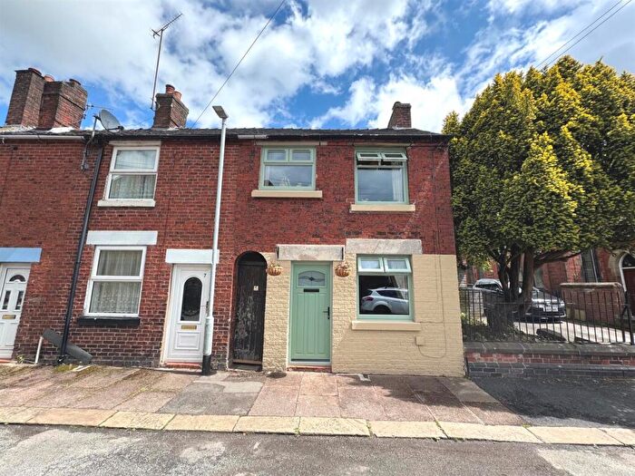 1 Bedroom End Of Terrace House For Sale In Milk Street, Leek, ST13