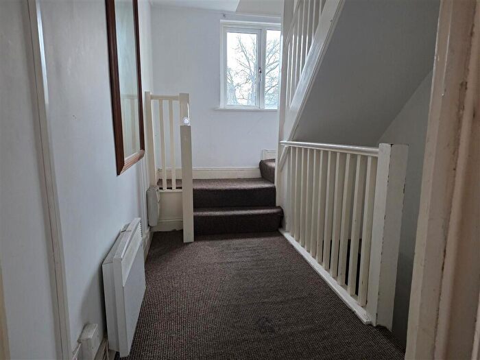 2 Bedroom Flat For Sale In Lee High Road, London, SE13