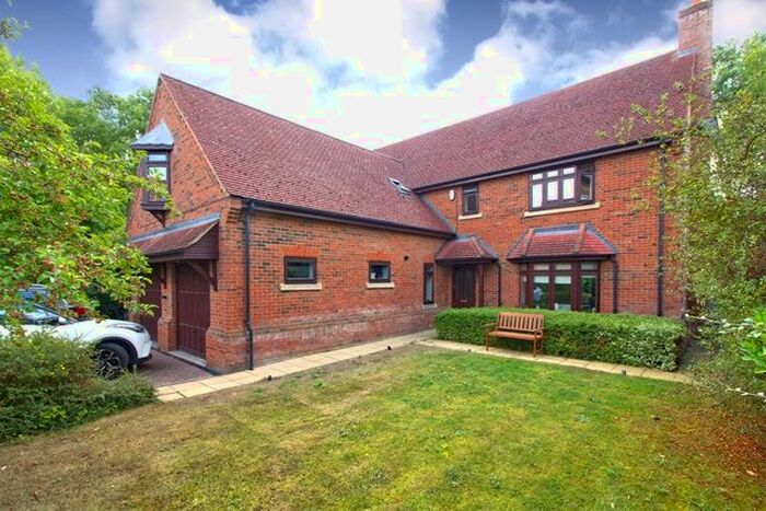 5 Bedroom Detached House To Rent In Hayman Rise, Grange Farm, Milton Keynes, MK8