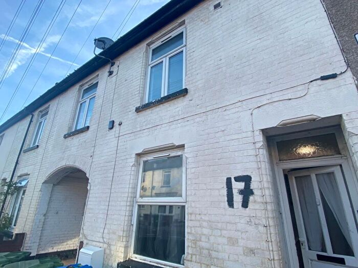 1 Bedroom Flat To Rent In Union Road, Northam, Southampton, Hampshire, SO14