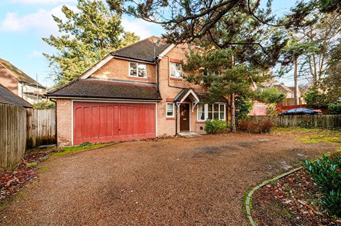 5 Bedroom Detached House For Sale In Woking, Surrey, GU22