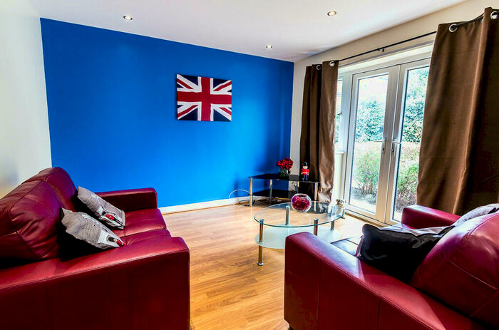 1 Bedroom Flat To Rent In Victoria Terrace, Leeds, LS3