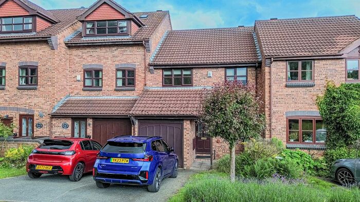 3 Bedroom Mews To Rent In Birchdale Road, Appleton, Warrington, WA4