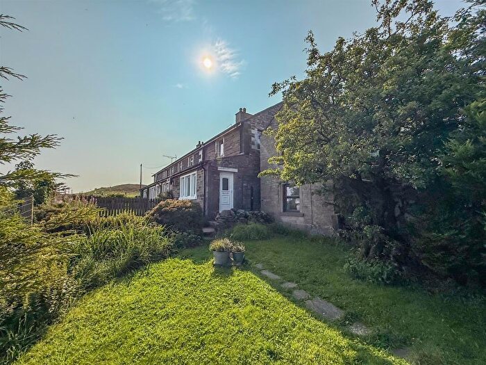 2 Bedroom Cottage For Sale In Quarnford, Buxton, SK17