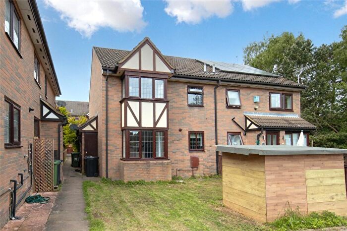 1 Bedroom End Of Terrace House To Rent In Felbrigg Close, Luton, Bedfordshire, LU2