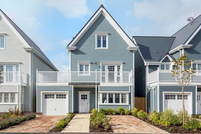 5 Bedroom Detached House To Rent In Champlain Street, Reading, RG2