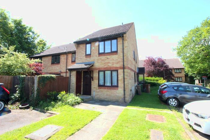 1 Bedroom Terraced House To Rent In Boscombe Road, Worcester Park, KT4