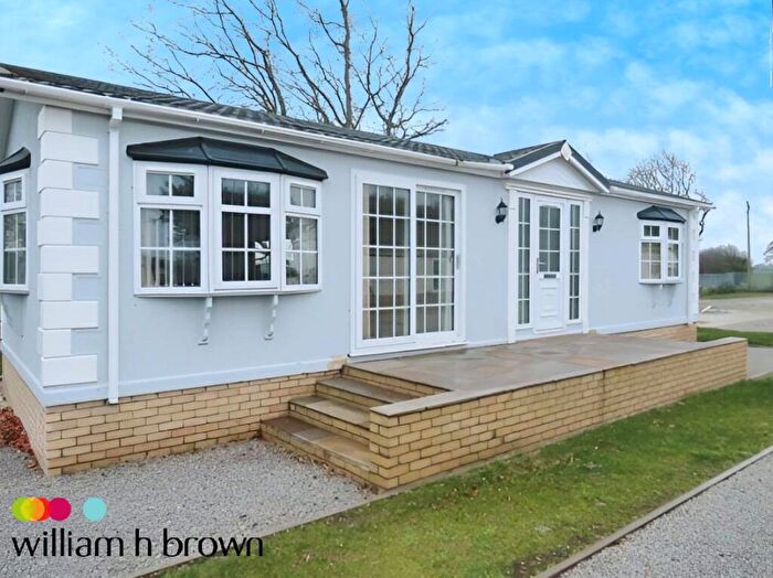 2 Bedroom Bungalow To Rent In Colchester Road, Great Bentley, Colchester, CO7