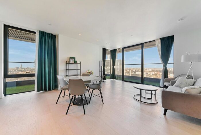 2 Bedroom Flat To Rent In Hobart Building, London, E14