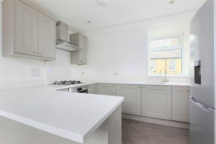 1 Bedroom Flat To Rent In Kenwyn Road, Clapham, SW4