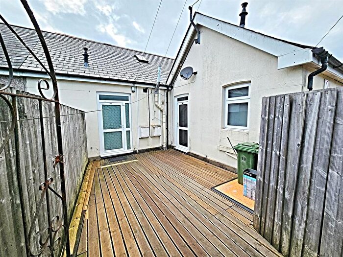 1 Bedroom Flat To Rent In Ceridwen Terrace, Pontypridd, CF37