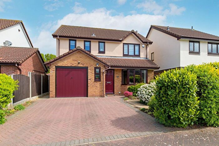 4 Bedroom Detached House For Sale In Castle Green, Westbrook, WA5