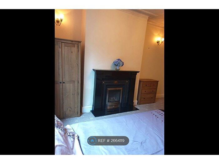 4 Bedroom Semi-Detached House To Rent In Edenhall Avenue, Manchester, M19