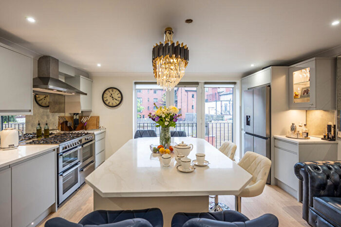 3 Bedroom House To Rent In Charles Street, Chester, CH1