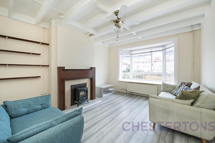 3 Bedroom Semi-Detached House To Rent In Kingsholm Gardens, Middle Park, SE9