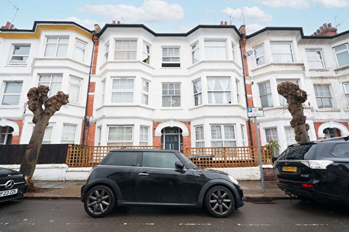 2 Bedroom Flat For Sale In Churchmead Road, NW10