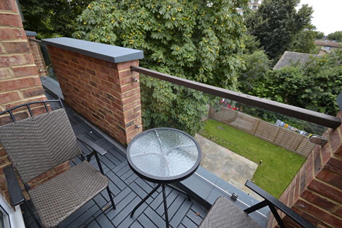 2 Bedroom Flat To Rent In Balaam Street, London, E13