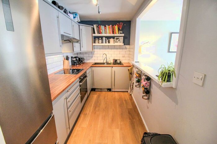 2 Bedroom Flat To Rent In Potato Wharf, Manchester, M3
