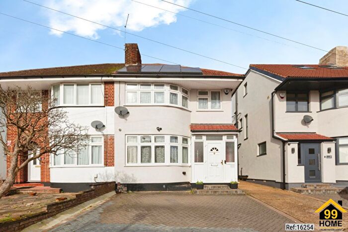 3 Bedroom Semi Detached House For Sale In Curzon Avenue, Stanmore, United Kingdom, HA7